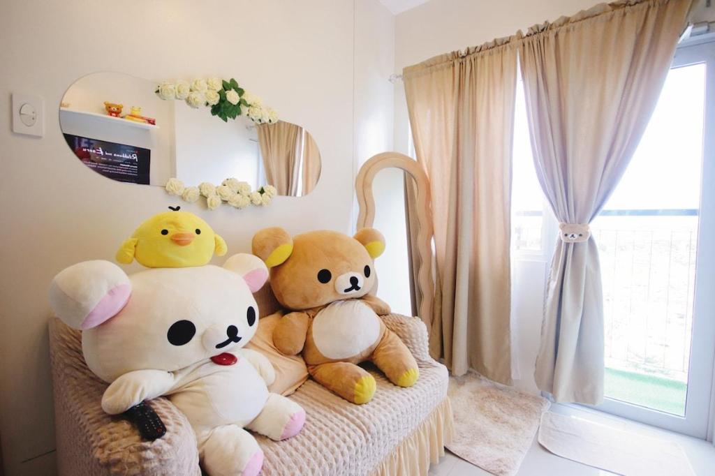 2 Br Condo Vine Residences Quezon City With Pool Wifi Karaoke Board Games Netflix — 4-Star Luxury Hotel in Manila, Philippines