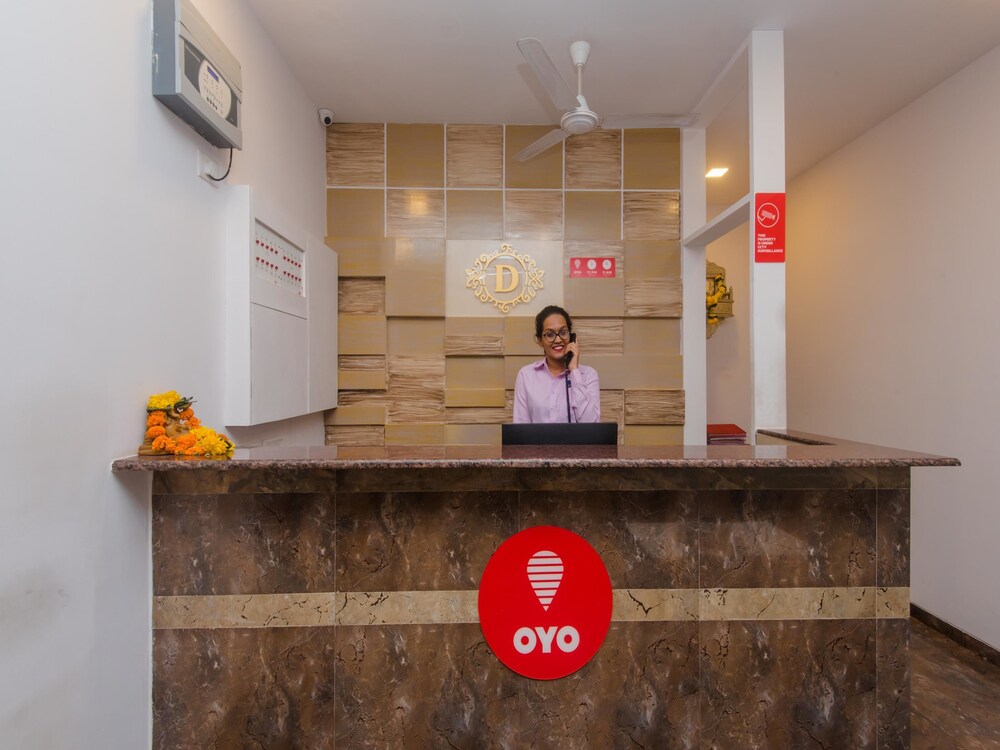 Hotel O Divine Residency Near Phoenix Marketcity
