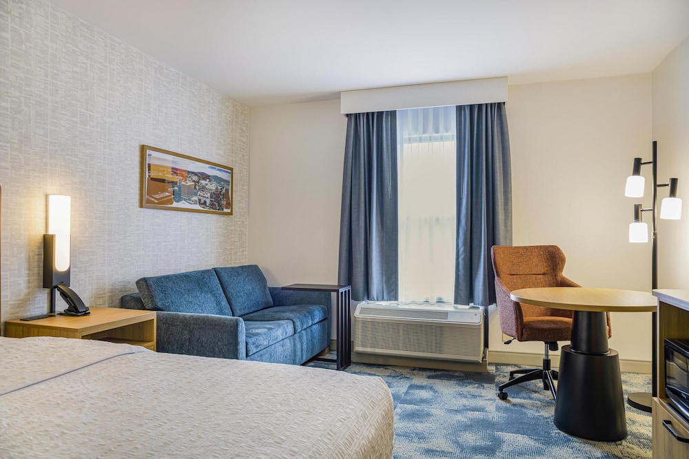 Hampton Inn Huntsville Arsenal South Pkway - photo 12