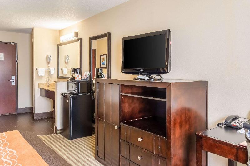 Comfort Inn Portland near I 84 and I 205 - photo 37