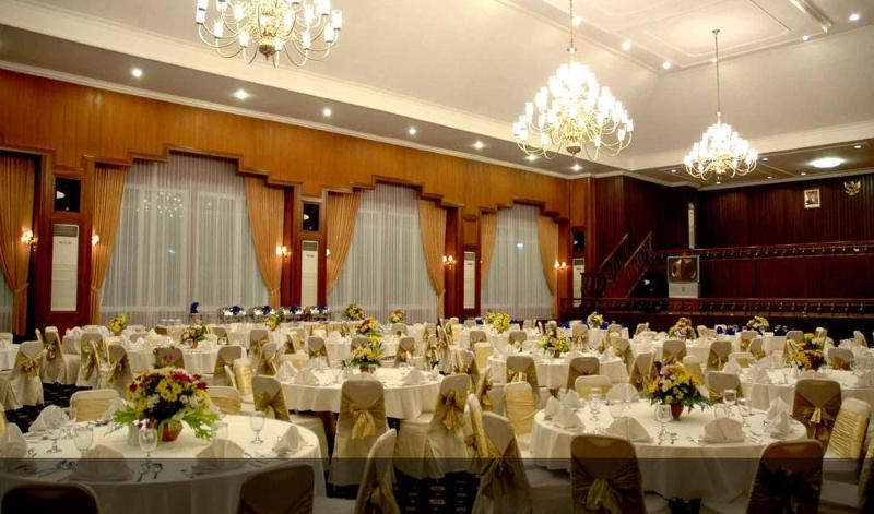 Royal Senyiur Hotel Pasuruan — 4-Star Luxury Hotel in Prigen, Indonesia