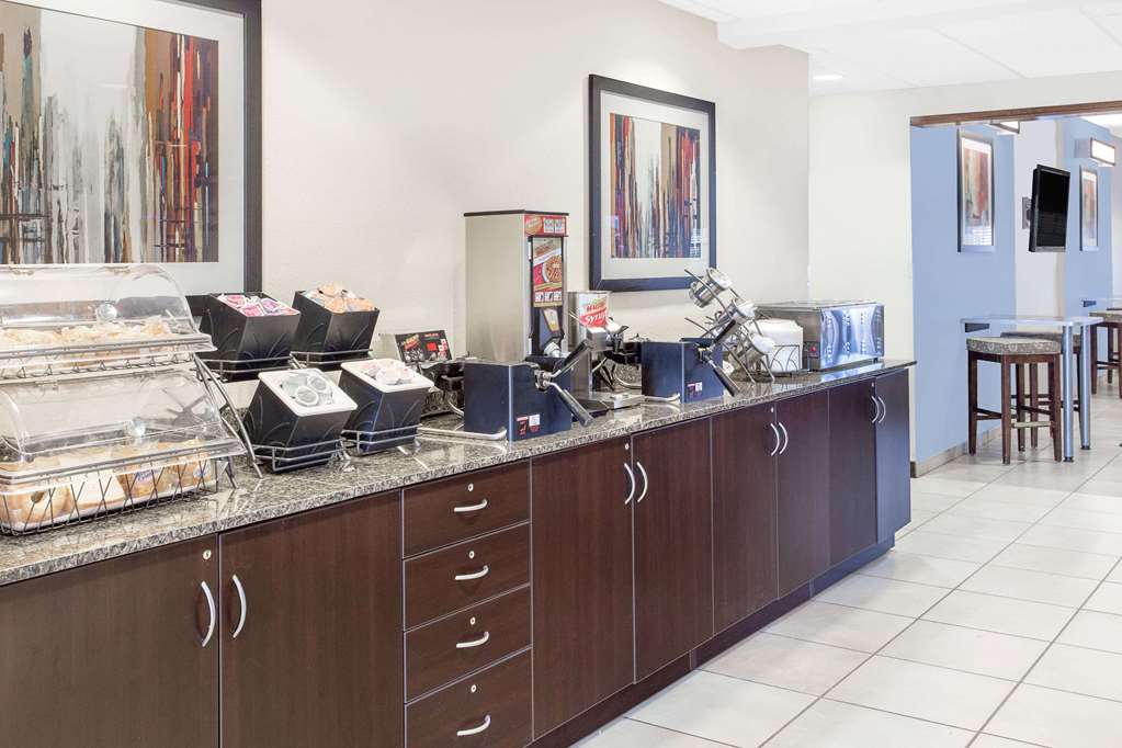 Microtel Inn & Suites by Wyndham San Angelo - photo 15