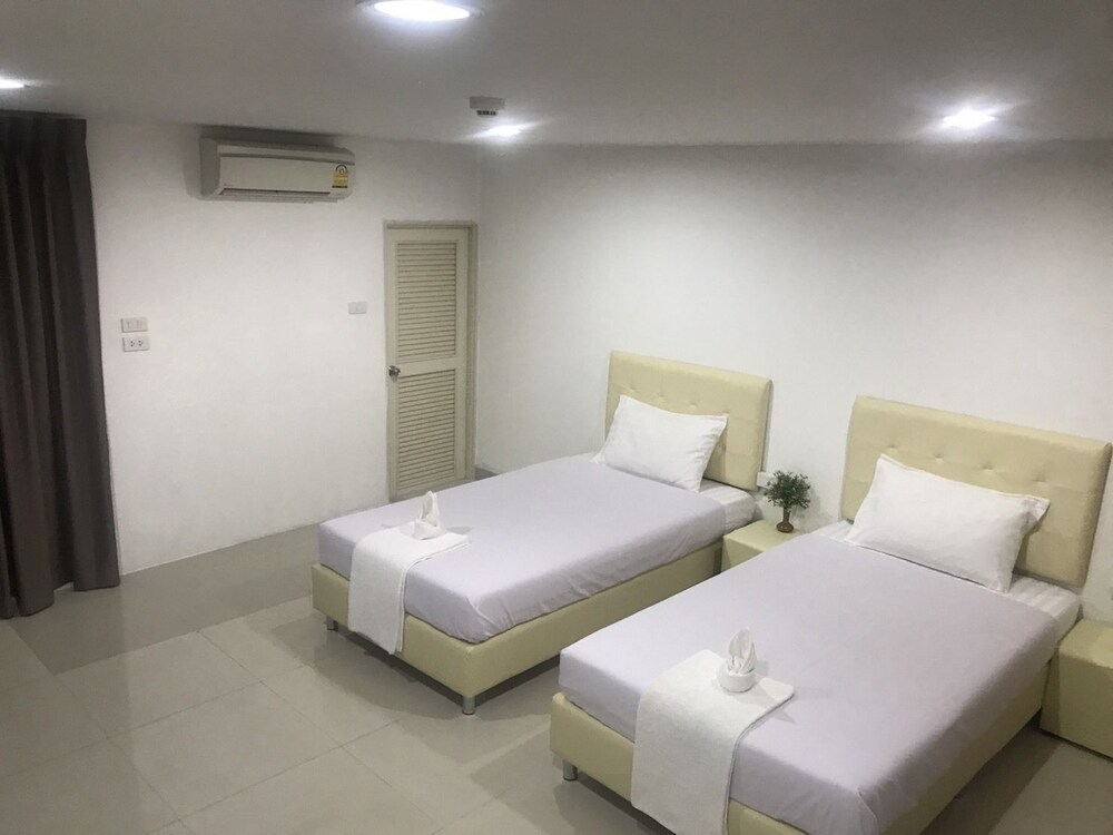 Collection O Siam Privi Hotel