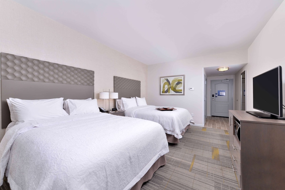 Hampton Inn & Suites Shelby - photo 17