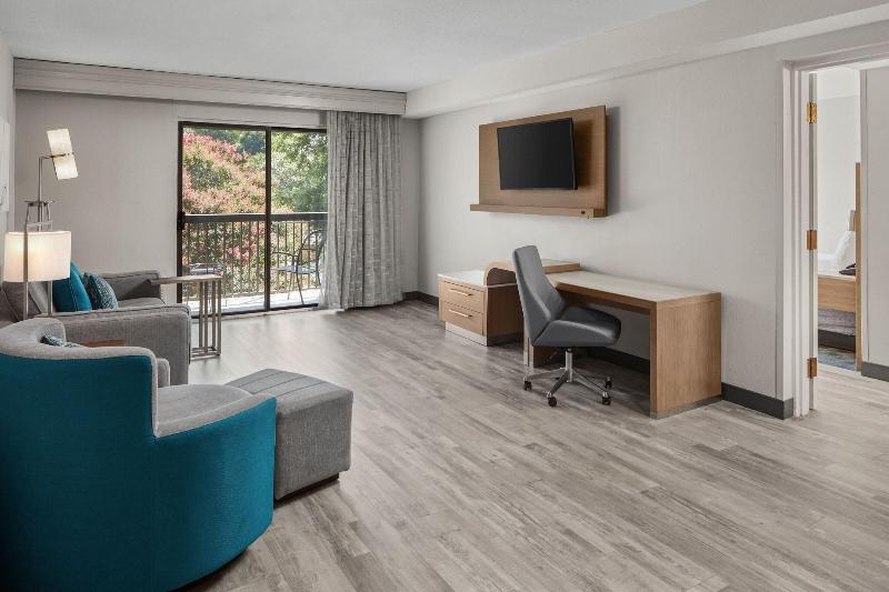 Courtyard by Marriott Newport News Yorktown - photo 52