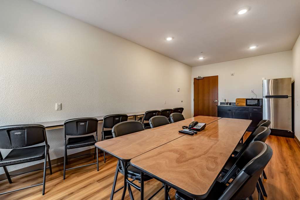 Motel 6 Mankato MN - photo 24
