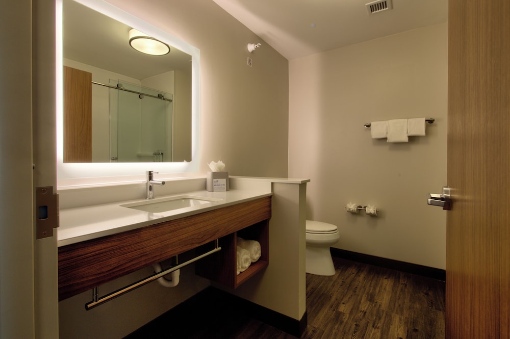 Holiday Inn Express & Suites Onalaska La Crosse Area by IHG - photo 18