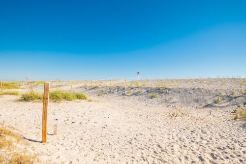 Moon Struck by Oak Island Accommodations - photo 16