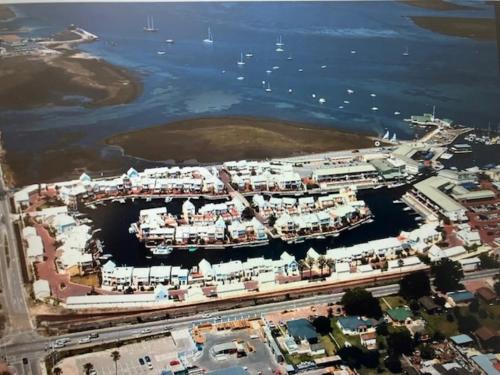 Gem Quays Waterfront — 4-Star Luxury Hotel in Knysna, South Africa