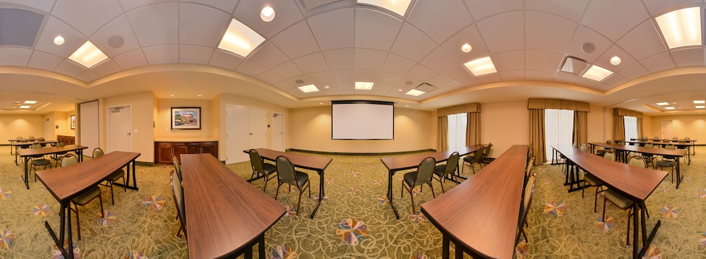 Hampton Inn Omaha Midtown Aksarben Area - photo 50