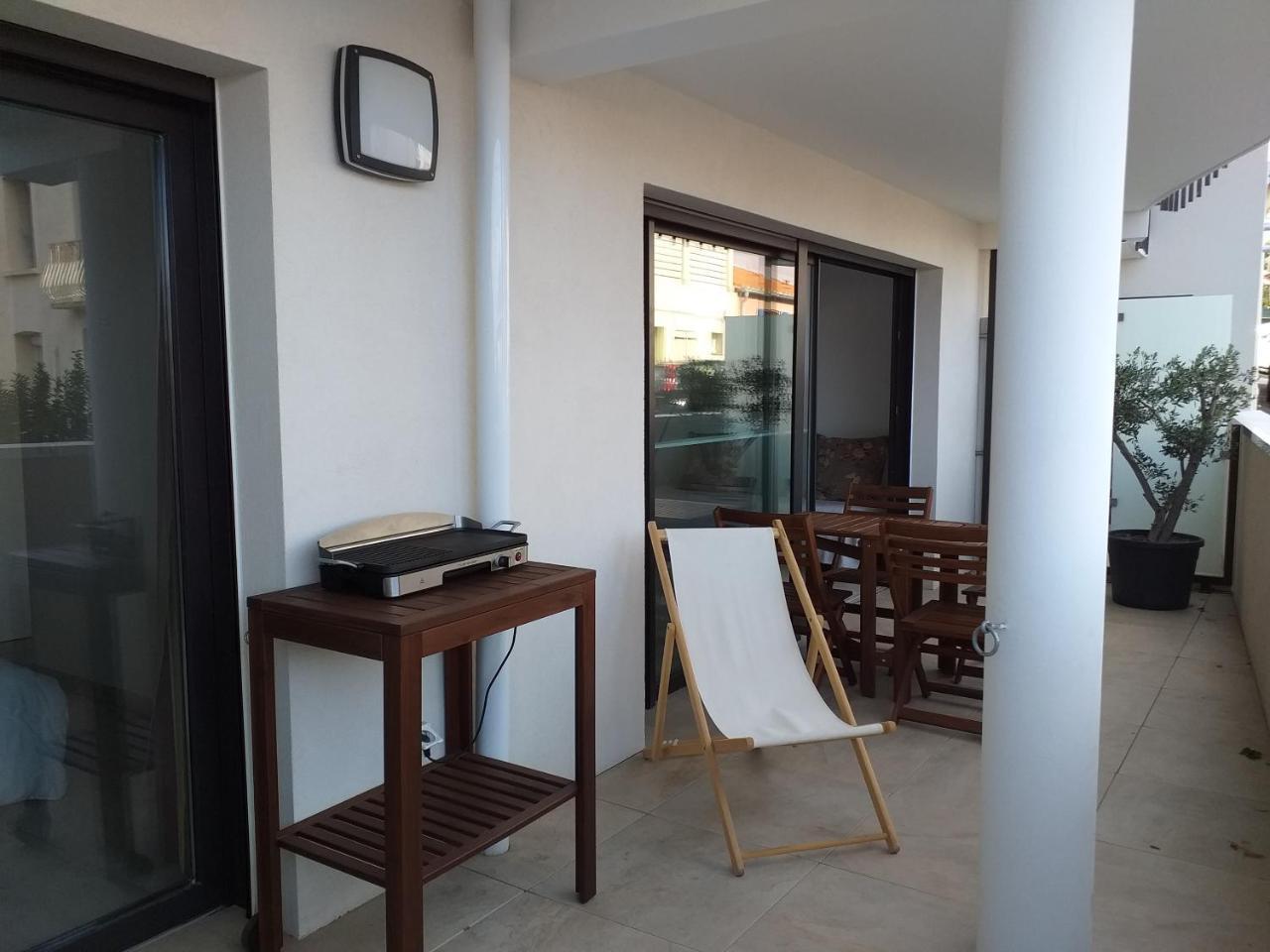 Appartement B16 Onde Marine — 4-Star Luxury Hotel in Portvendres, France