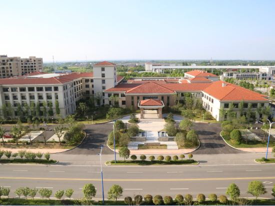 Jinhu Hotel — hotel in Zhijiang