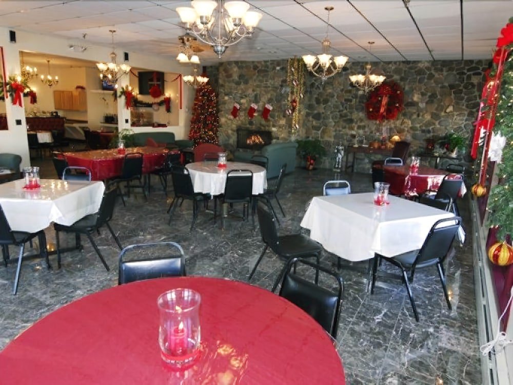 Aroostook Hospitality Inn at Van Buren - photo 10