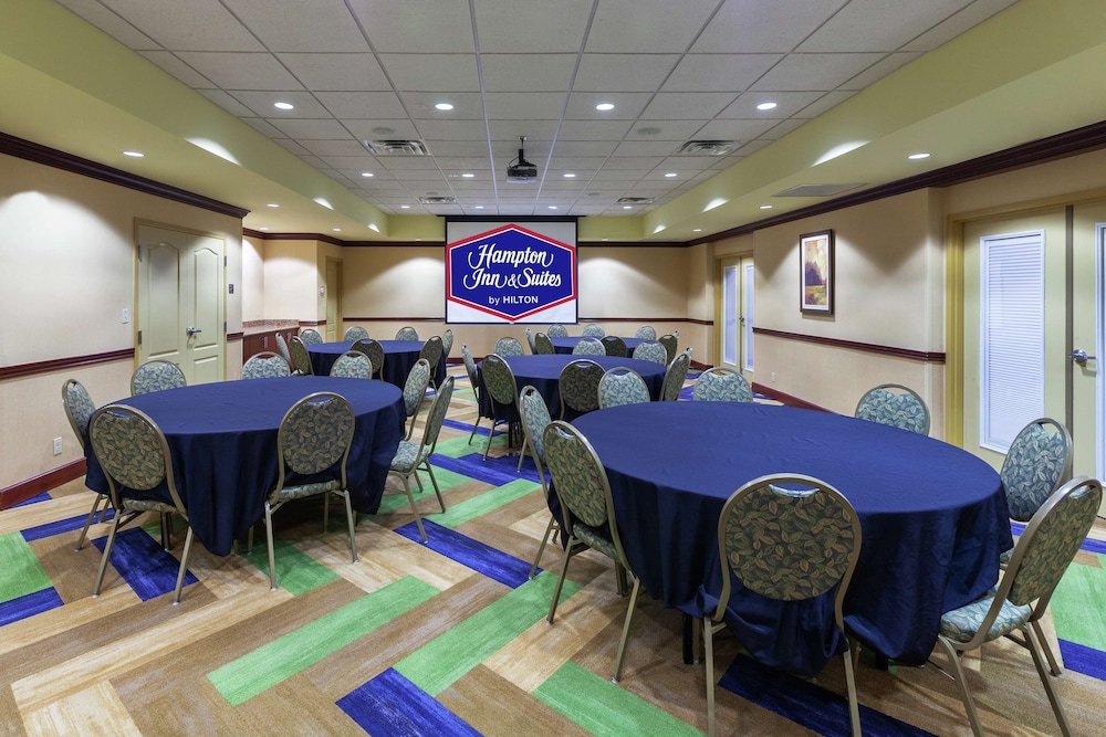 Hampton Inn & Suites Tulsa North Owasso - photo 54