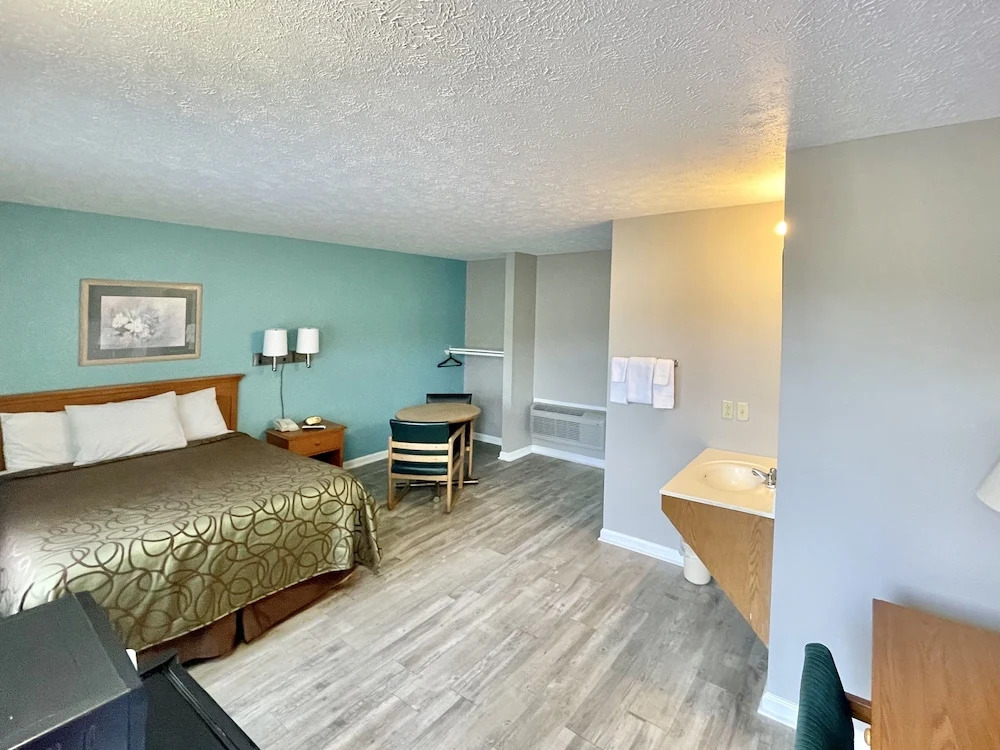 Overton Motel Livingston - photo 20