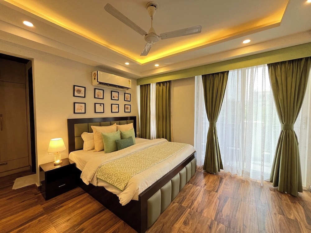BedChambers Serviced Apartments Sector 38