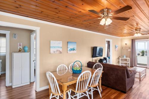 A Beach Music Paradise by Oak Island Accommodations - photo 6