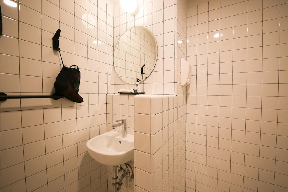 Doxie Hotel - photo 28