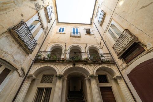 Dimora Storica Giostra Vecchia Palazzo Grisolia 1809 — Cosenza — photo 5