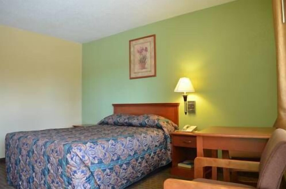 Royal Inn of New Orleans - photo 9