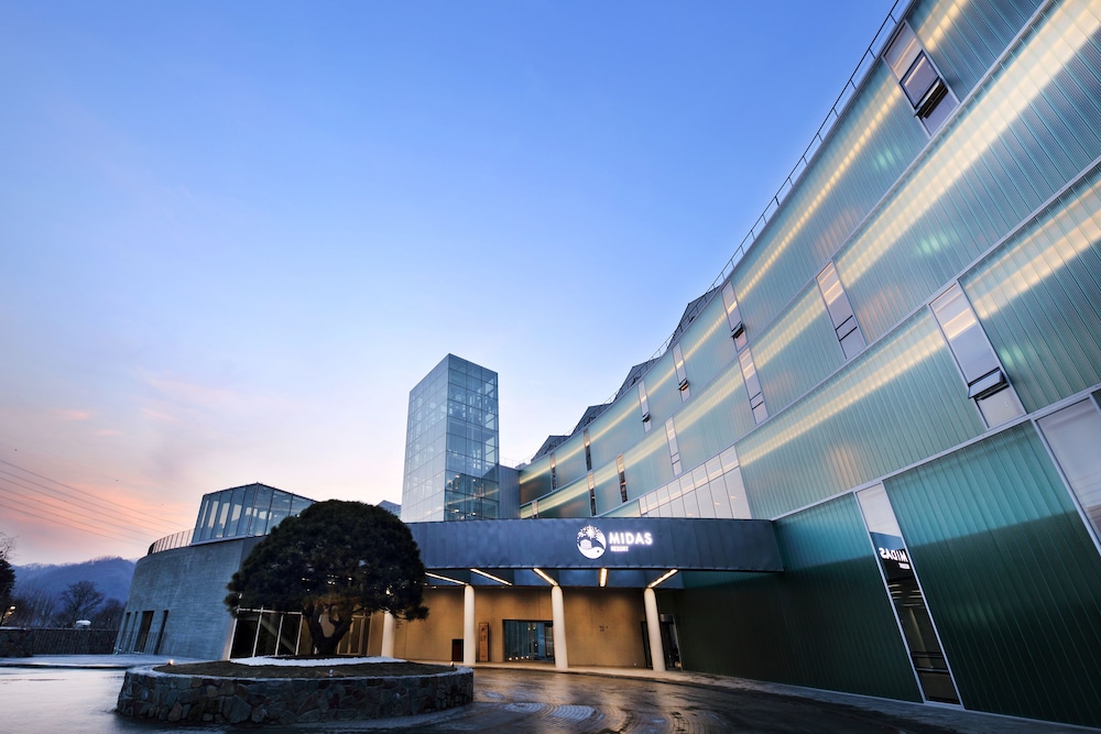 Midas Hotel & Resort in Gapyeong, South Korea