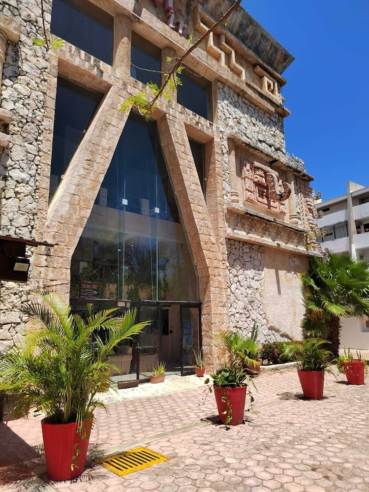 Villas Tacul Boutique Hotel — 4-Star Luxury Hotel in Cancun, Mexico