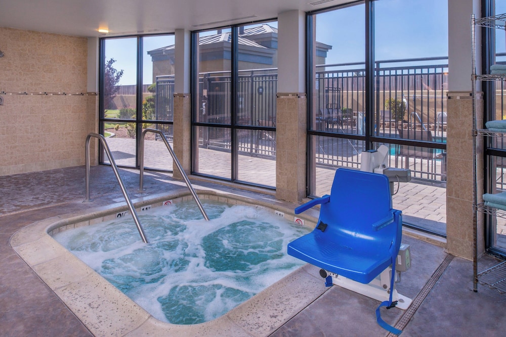 Courtyard Marriott Victorville - photo 33