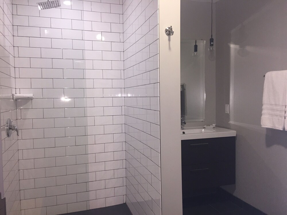 Hotel Kilbourne Downtown Sandusky - photo 19