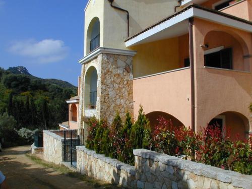 Appartamento Markus By La Via Del Mare Viaggi e Vacanze — 4-Star Luxury Hotel in Villasimius, Italy