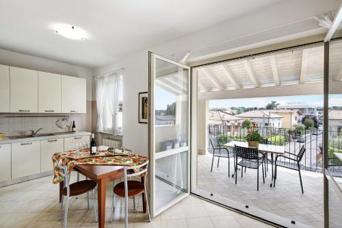 Katy Lake Menta — 4-Star Luxury Hotel in Desenzano Del Garda, Italy