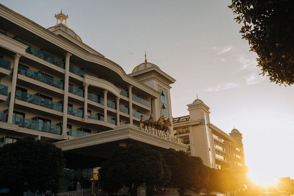 Side La Grande Resort & Spa Hotel