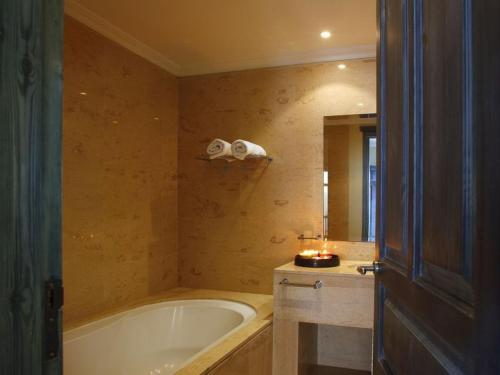 Protaras Nausicaa Villa Mykonos — 4-Star Luxury Hotel in Protaras, Cyprus