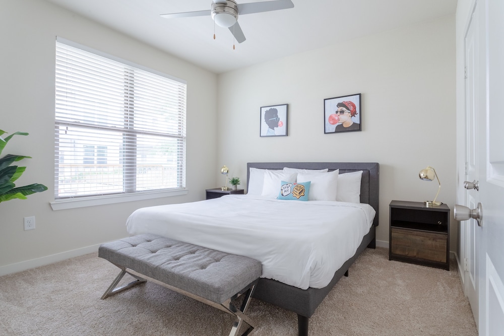 Locale Eastside - photo 39