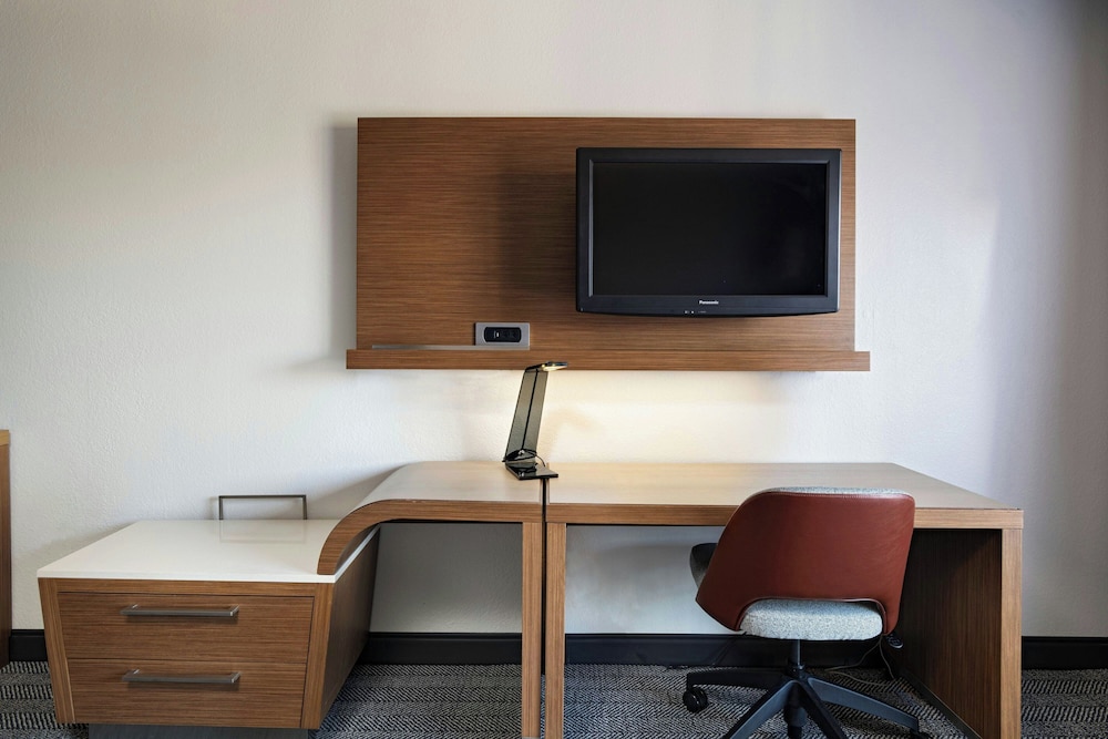 Courtyard by Marriott Austin The Domain Area - photo 9