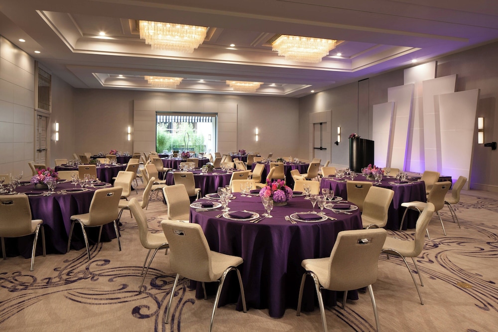 Avenue of the Arts Costa Mesa a Tribute Portfolio Hotel - photo 40