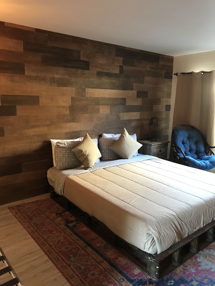 Delos Reyes Palm Springs - photo 12