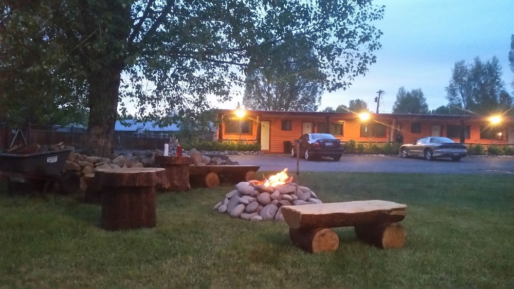 Long Holiday Motel - photo 43