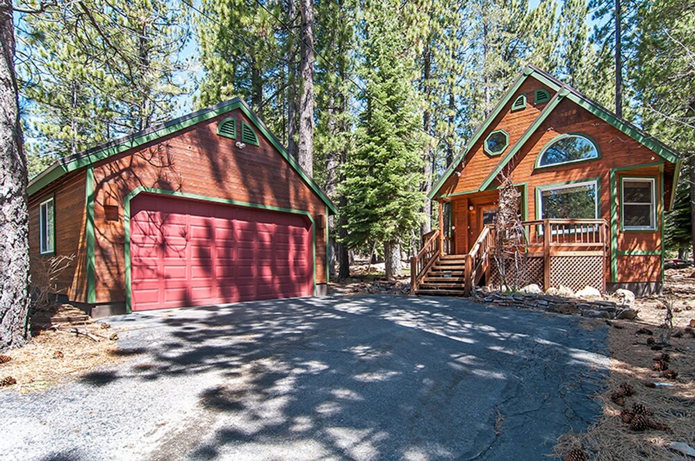 Oslo’s Hideaway by Tahoe Mountain Properties in Truckee, United States