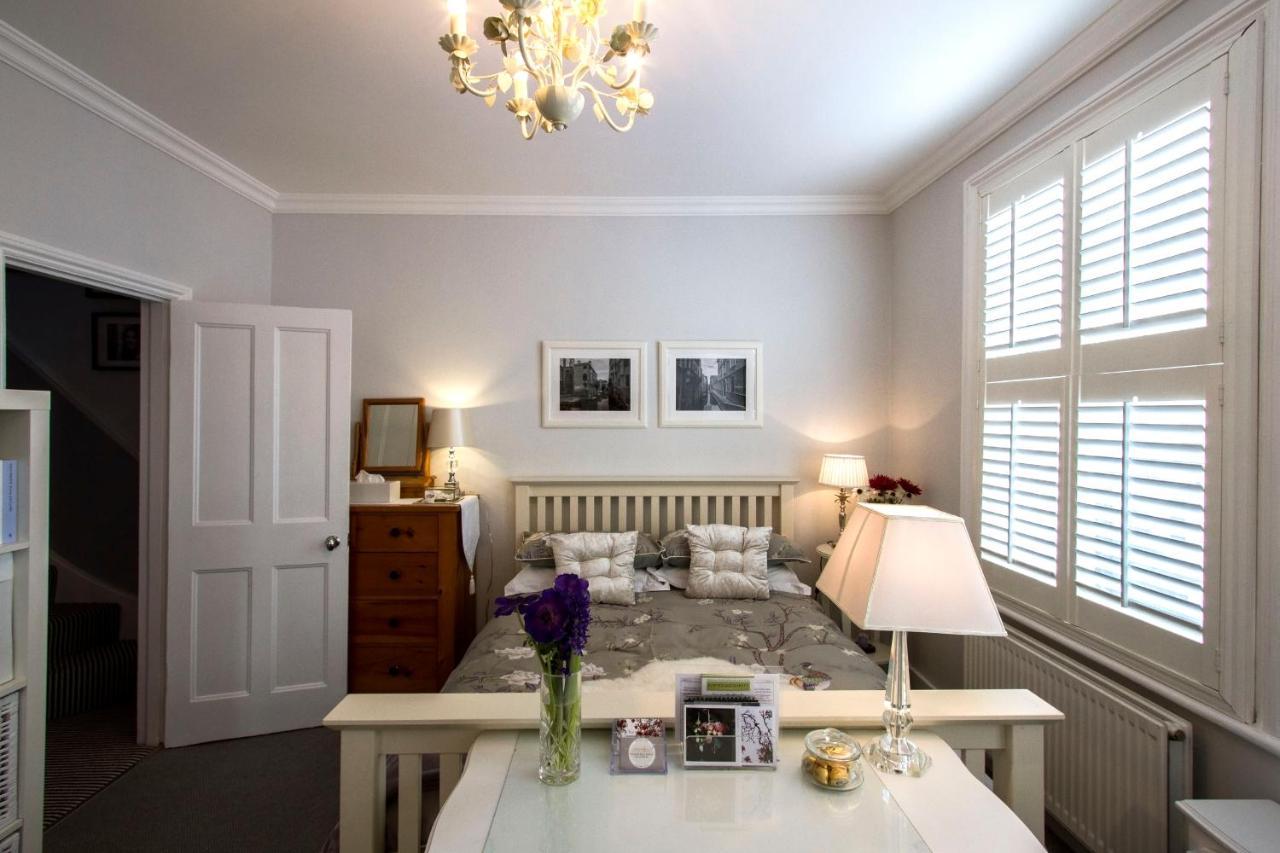 Windsor Road Retreat in Richmond, United Kingdom