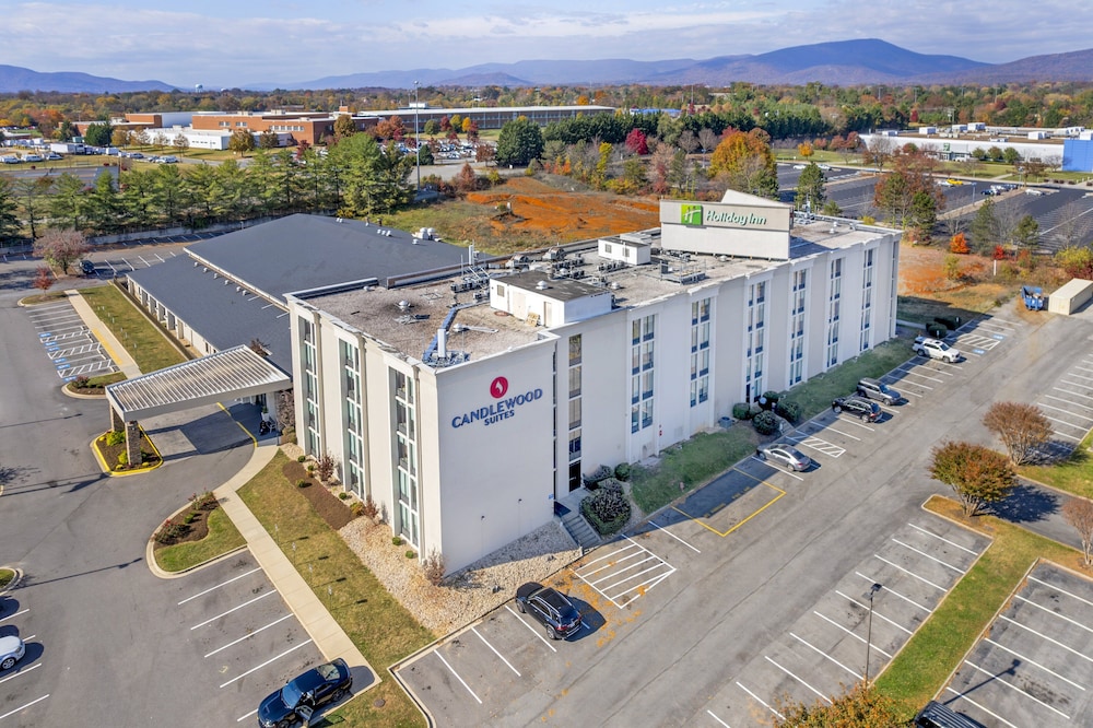 Candlewood Suites Roanoke Airport by IHG - photo 31