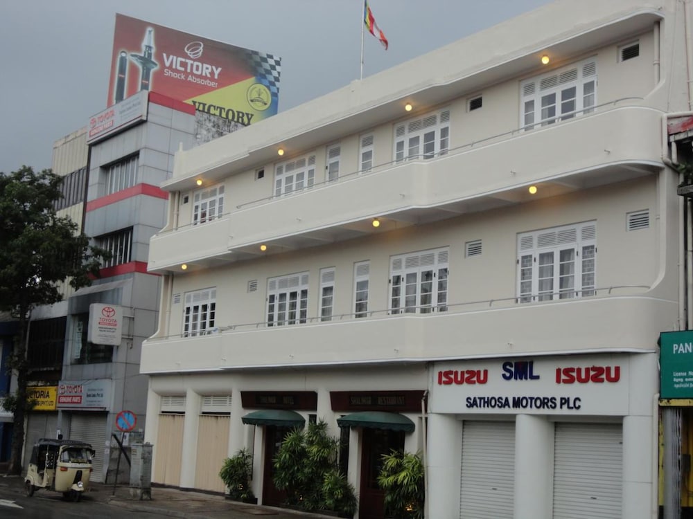 Shalimar Hotel - last minute hotel in Colombo
