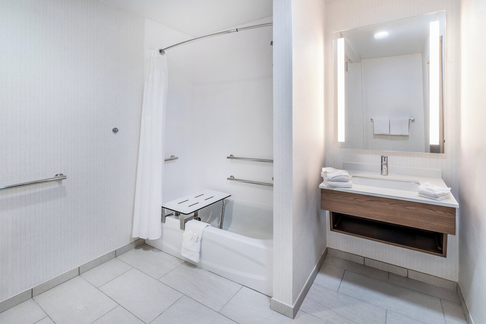 Holiday Inn Dublin Pleasanton by IHG - photo 7