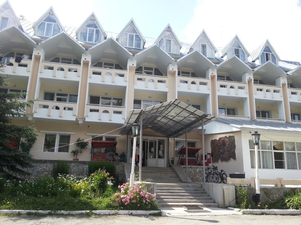 Energetik - carbon neutral hotel in Unknown City