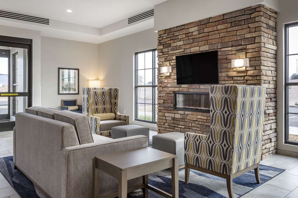 Comfort Suites Scottsdale Talking Stick Entertainment District - photo 5