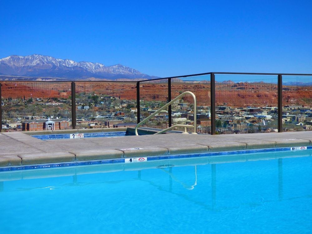 Inn on the Cliff - photo 24