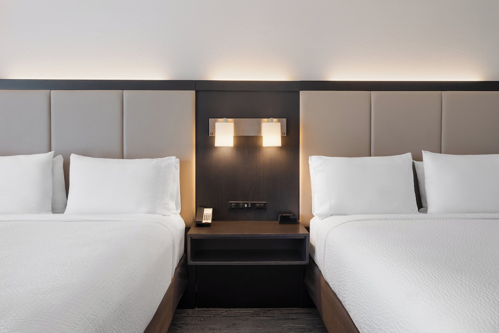 Holiday Inn Express & Suites Tampa East Ybor City by IHG - photo 14