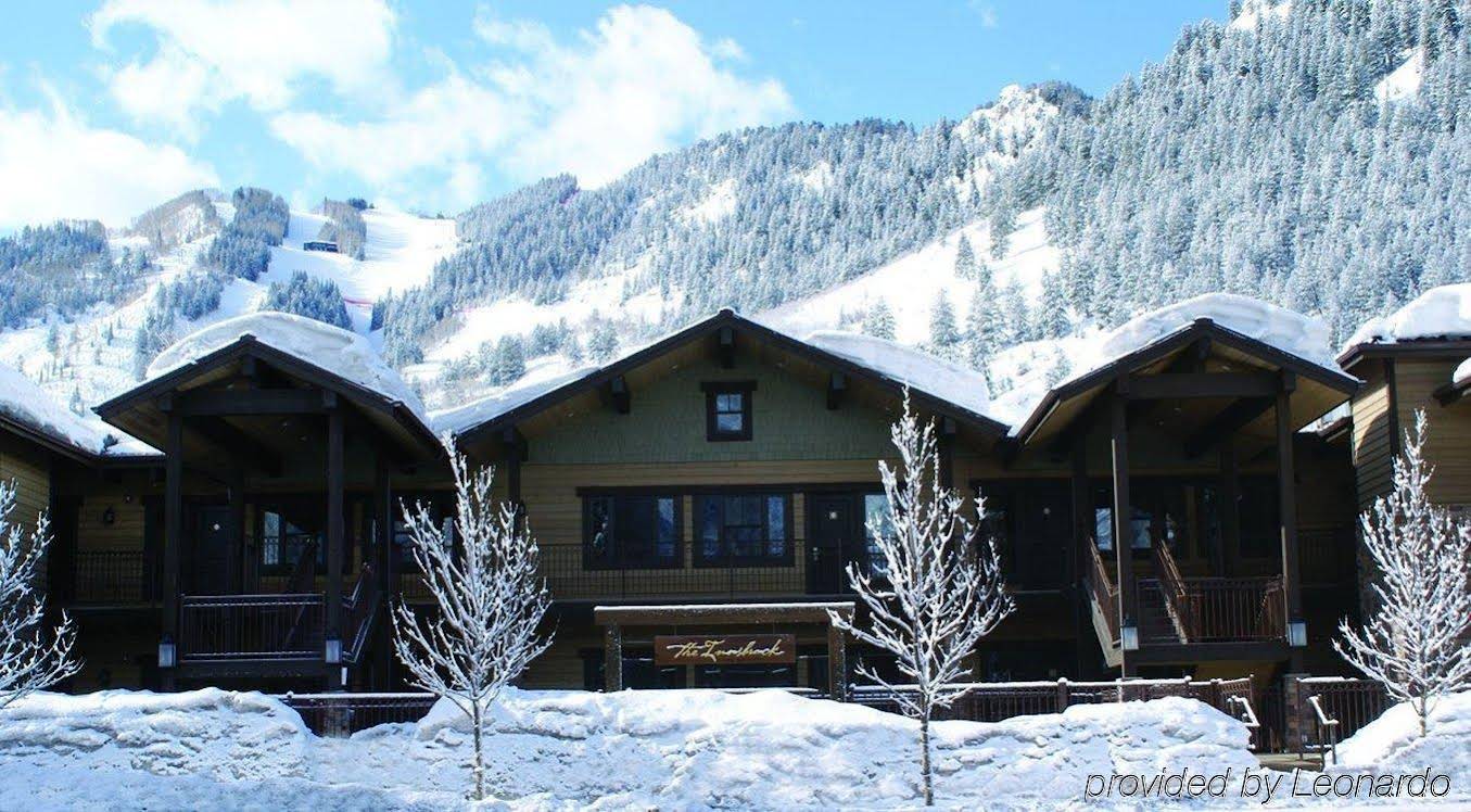 Bluegreen Vacations Innsbruck Aspen Ascend Resort Collection — 4-Star Luxury Hotel in Aspen, United States