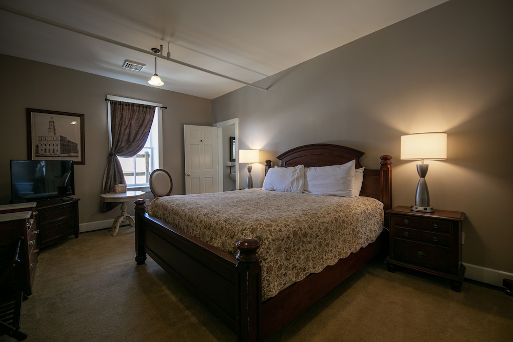 Nauvoo Temple House Hotel - photo 15