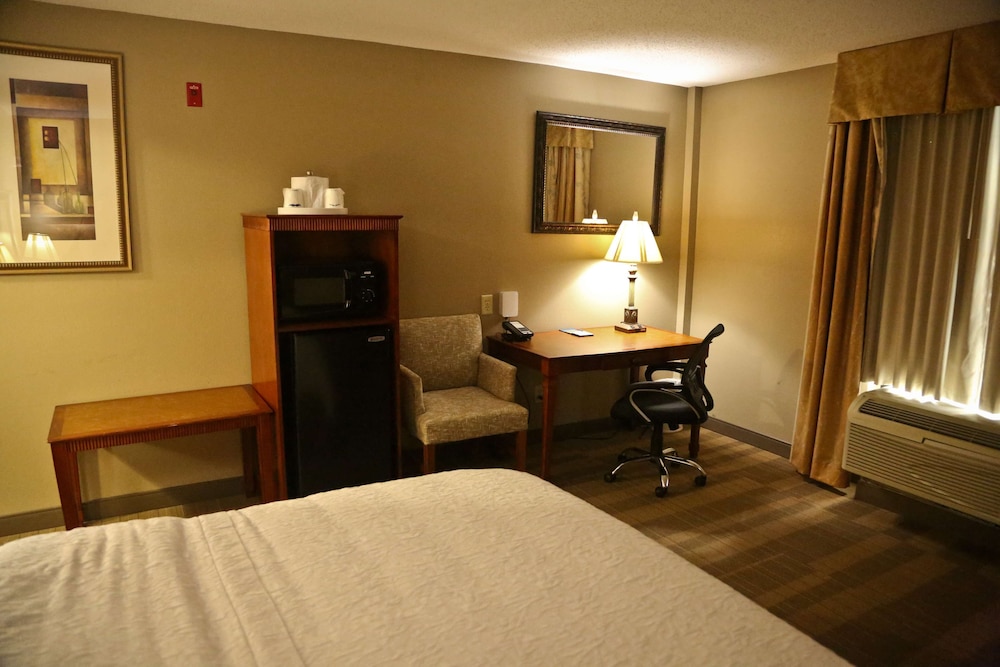 Hampton Inn & Suites Jennings - photo 7