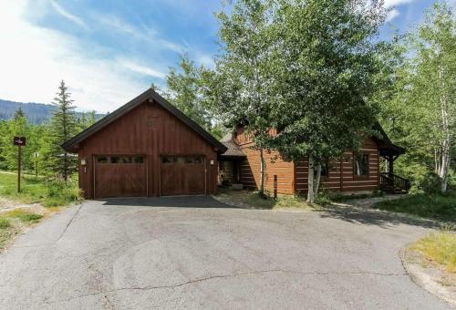 Discovery Chalet 374 at Tamarack Resort by Casago McCall Donerightmanagement - featured photo